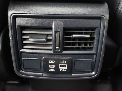 Used 2025 Subaru Forester Premium image 29