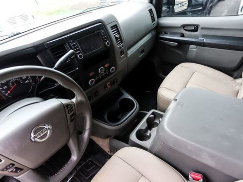 Used 2016 Nissan NV 3500 SL RWD image 18