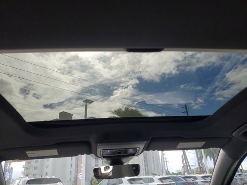 New 2025 Volkswagen GTI SE image 10