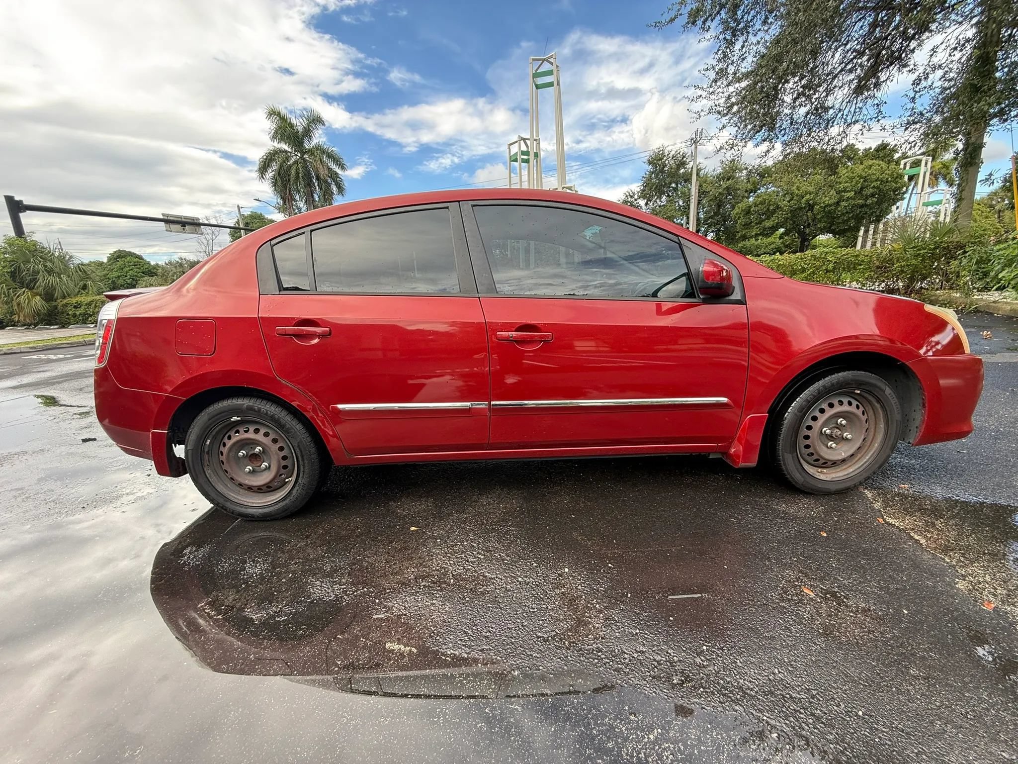 Used 2012 Nissan Sentra 2.0 S w/ Convenience Pkg FWD image 6