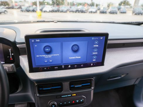 Used 2025 Ford Maverick XLT FWD image 20