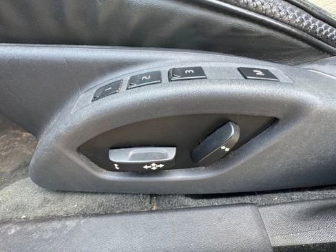 Used 2011 Volvo XC70 3.2 image 22