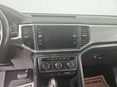 Used 2018 Volkswagen Atlas SE AWD/4WD image 19