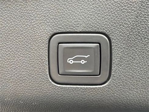 Certified 2024 Cadillac Escalade Sport Platinum w/ LPO, ONYX Package image 19