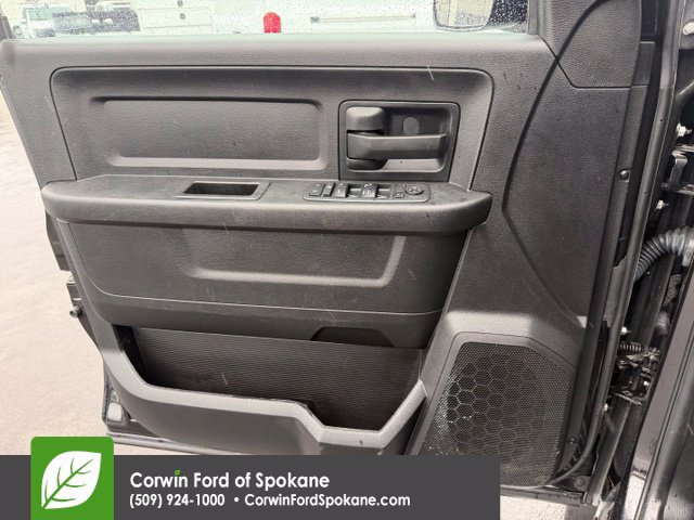 Used 2018 RAM 2500 Tradesman w/ Chrome Appearance Group AWD/4WD image 17