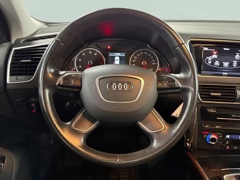 Used 2015 Audi Q5 2.0T Premium image 11