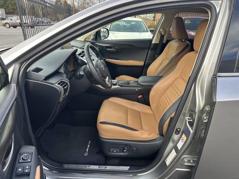 Used 2016 Lexus NX 200t FWD image 11