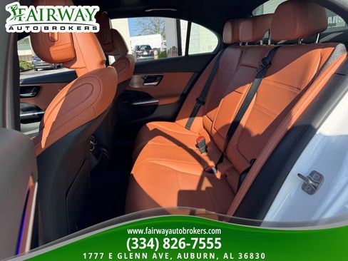 Used 2025 Mercedes-Benz C 300 4MATIC Sedan image 11