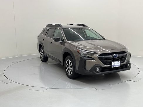 Certified 2024 Subaru Outback Premium image 7