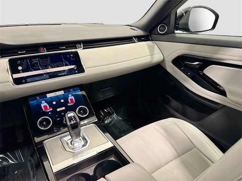 Used 2023 Land Rover Range Rover Evoque SE image 25