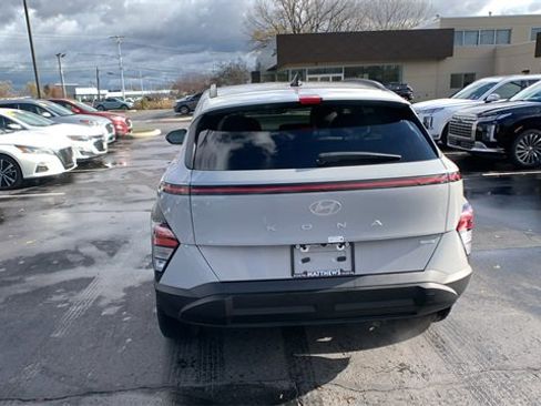 Certified 2024 Hyundai Kona SEL image 4