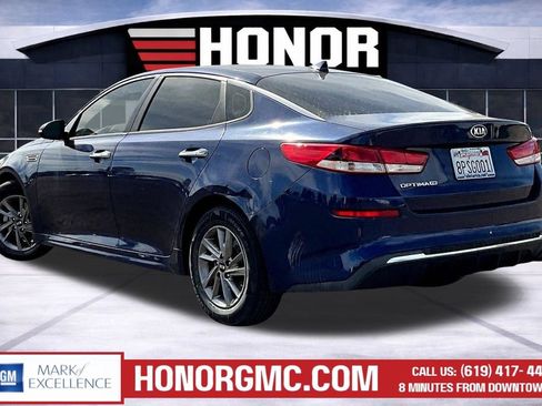 Used 2020 Kia Optima LX FWD image 4