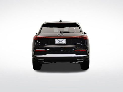 Used 2025 Audi Q5 Premium w/ Convenience Package AWD/4WD image 4
