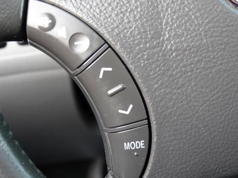 Used 2005 Toyota Highlander Limited AWD/4WD image 77