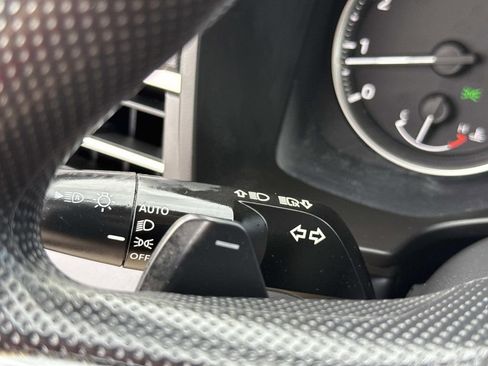Used 2023 Mitsubishi Outlander ES FWD image 36