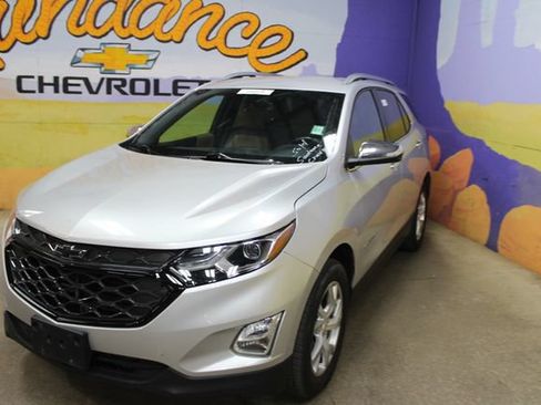Used 2019 Chevrolet Equinox Premier AWD/4WD image 4