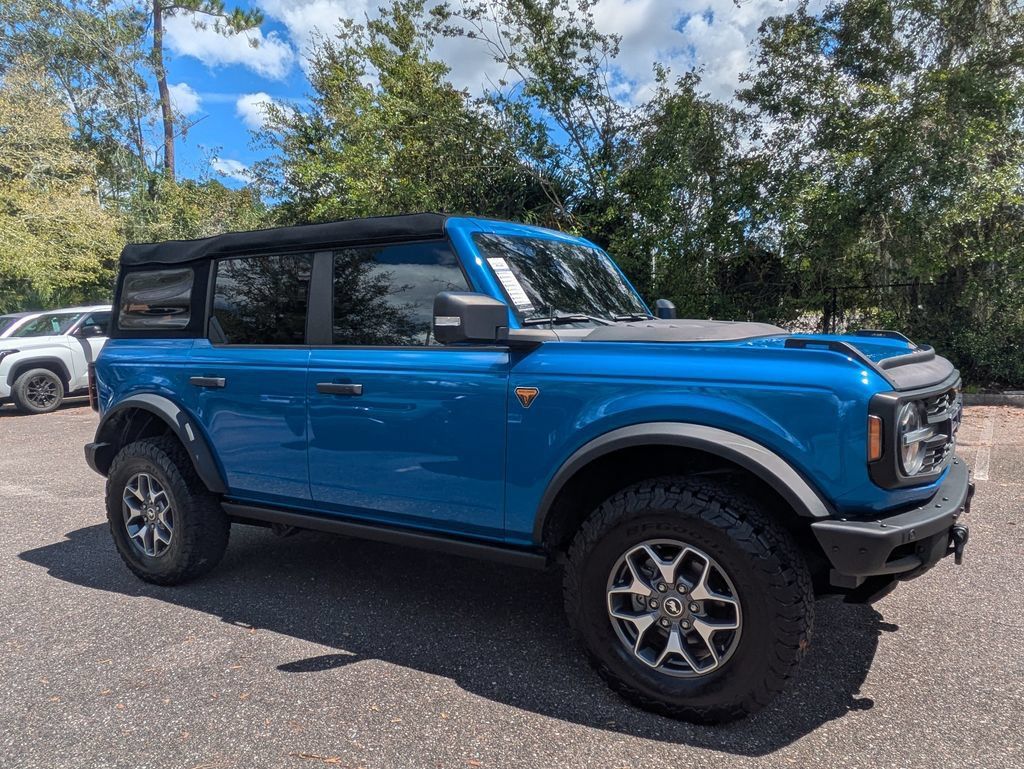 Used 2023 Ford Bronco Badlands AWD/4WD image 2