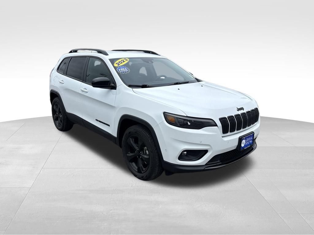 Used 2023 Jeep Cherokee Altitude Lux AWD/4WD image 9