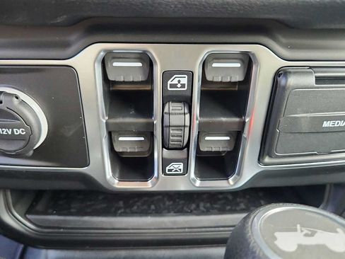 Used 2026 Jeep Wrangler Unlimited Sport AWD/4WD image 14