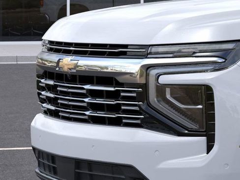 New 2026 Chevrolet Suburban Premier image 13
