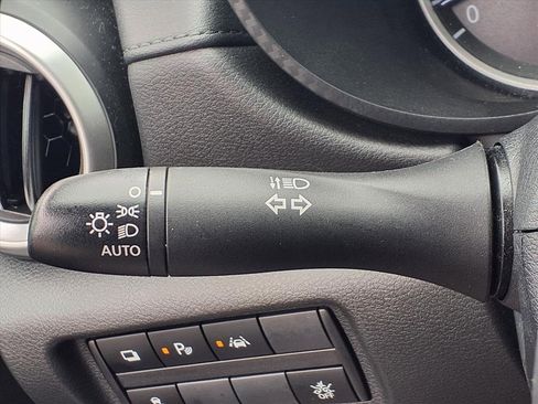 Used 2024 Nissan Versa S w/ S Plus Package image 13