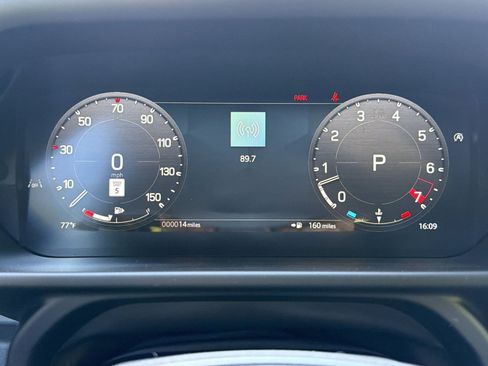 New 2026 Land Rover Defender 130 X-Dynamic SE AWD/4WD image 19