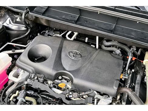 Used 2021 Toyota Highlander Platinum image 32