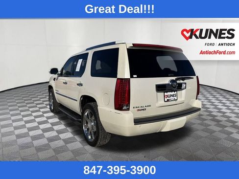 Used 2007 Cadillac Escalade AWD w/ Information Package image 5