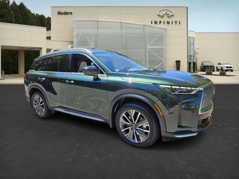 New 2026 INFINITI QX60 Luxe w/ Family Package image 2