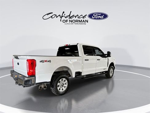 Used 2024 Ford F250 XLT image 9