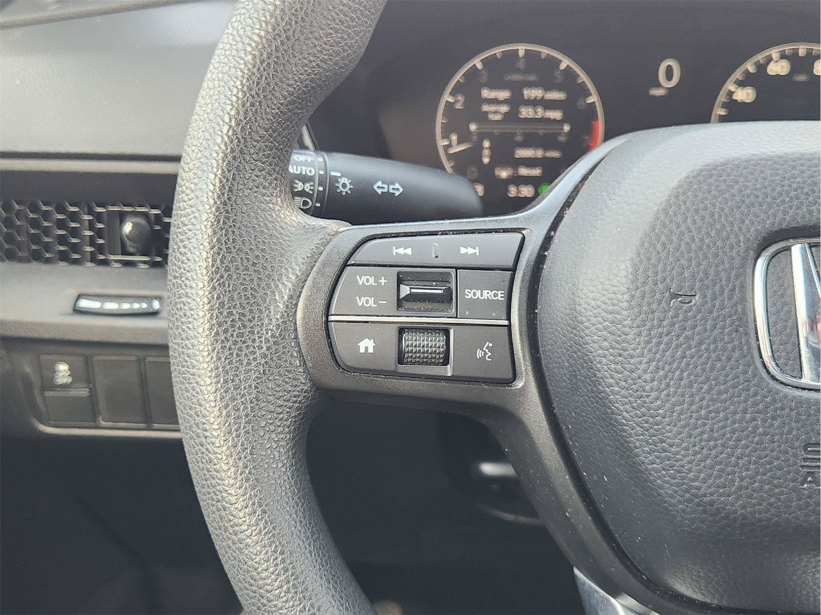 Used 2025 Honda CR-V EX image 28