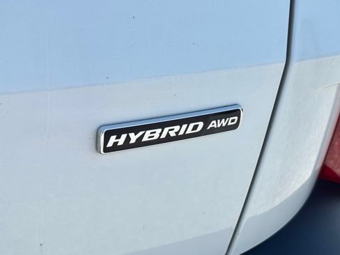 Used 2025 Ford Escape ST-Line Select AWD/4WD image 6