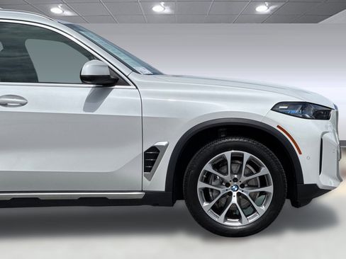 Used 2024 BMW X5 xDrive40i AWD/4WD image 35