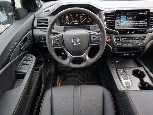 Used 2025 Honda Ridgeline TrailSport+ image 11