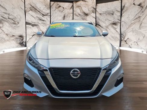 Used 2022 Nissan Altima 2.5 SV FWD image 3
