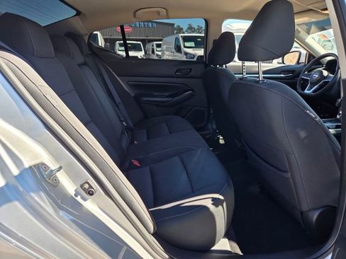 Used 2023 Nissan Altima 2.5 SV image 18