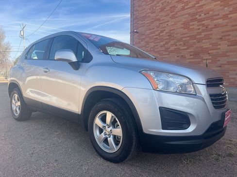 Used 2016 Chevrolet Trax LS image 1