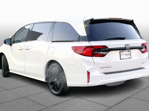 Used 2025 Honda Odyssey Sport-L image 11