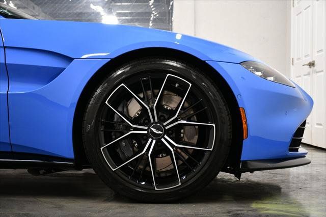 Used 2021 Aston Martin V8 Vantage Roadster RWD image 20