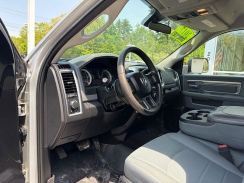 Used 2017 RAM 2500 SLT AWD/4WD image 24