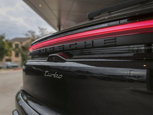 New 2025 Porsche Macan Turbo Electric image 13