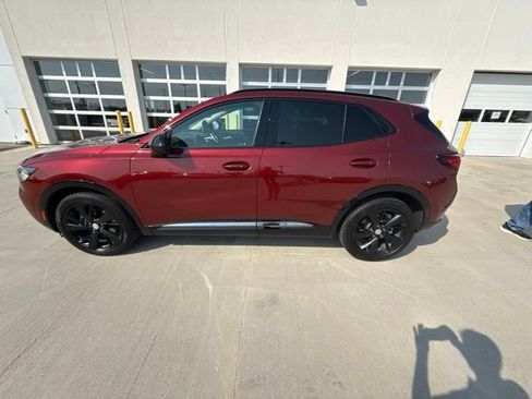 Used 2021 Buick Envision Essence w/ Technology Package I FWD image 6