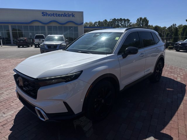 Used 2023 Honda CR-V Sport Touring image 1