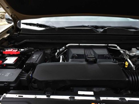 Used 2024 Chevrolet Colorado ZR2 w/ ZR2 Bison Edition image 35