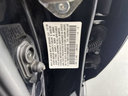 Used 2019 Honda Civic Touring image 36
