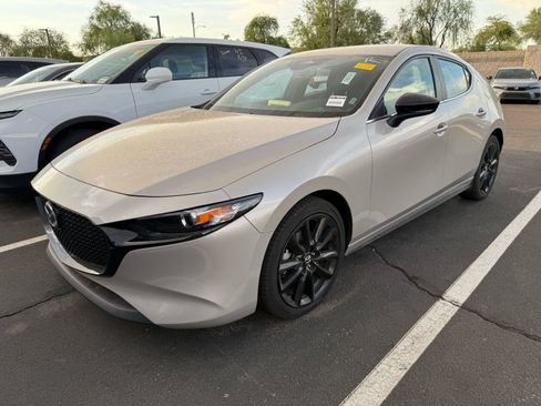 Used 2025 MAZDA MAZDA3 s Sport FWD image 2