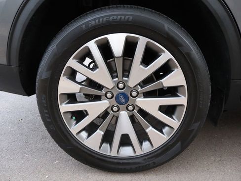 Used 2021 Ford Escape Titanium image 43