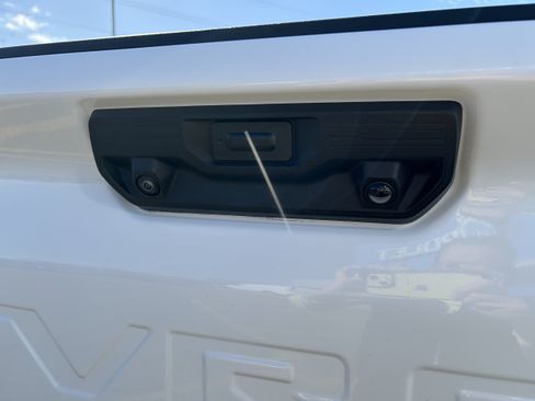 Used 2024 Chevrolet Silverado 3500 High Country w/ High Country Premium Package AWD/4WD image 28