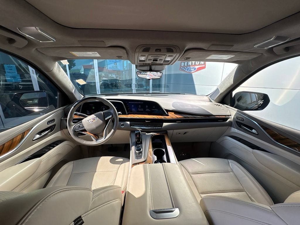 Used 2022 Cadillac Escalade Sport Platinum AWD/4WD image 11