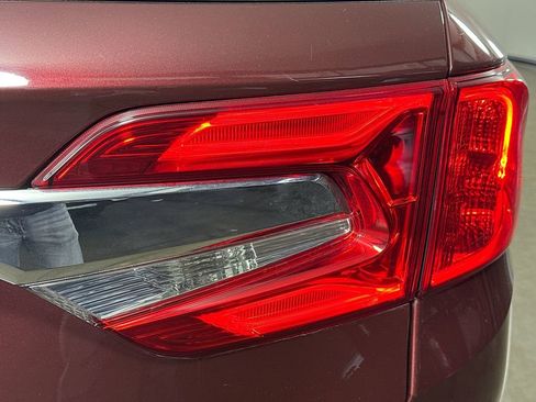 Used 2018 Honda Odyssey Touring image 33